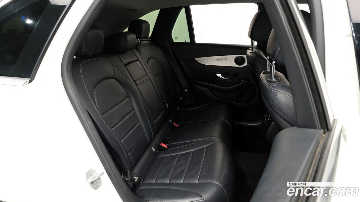 Mercedes-Benz GLC-Class 2016