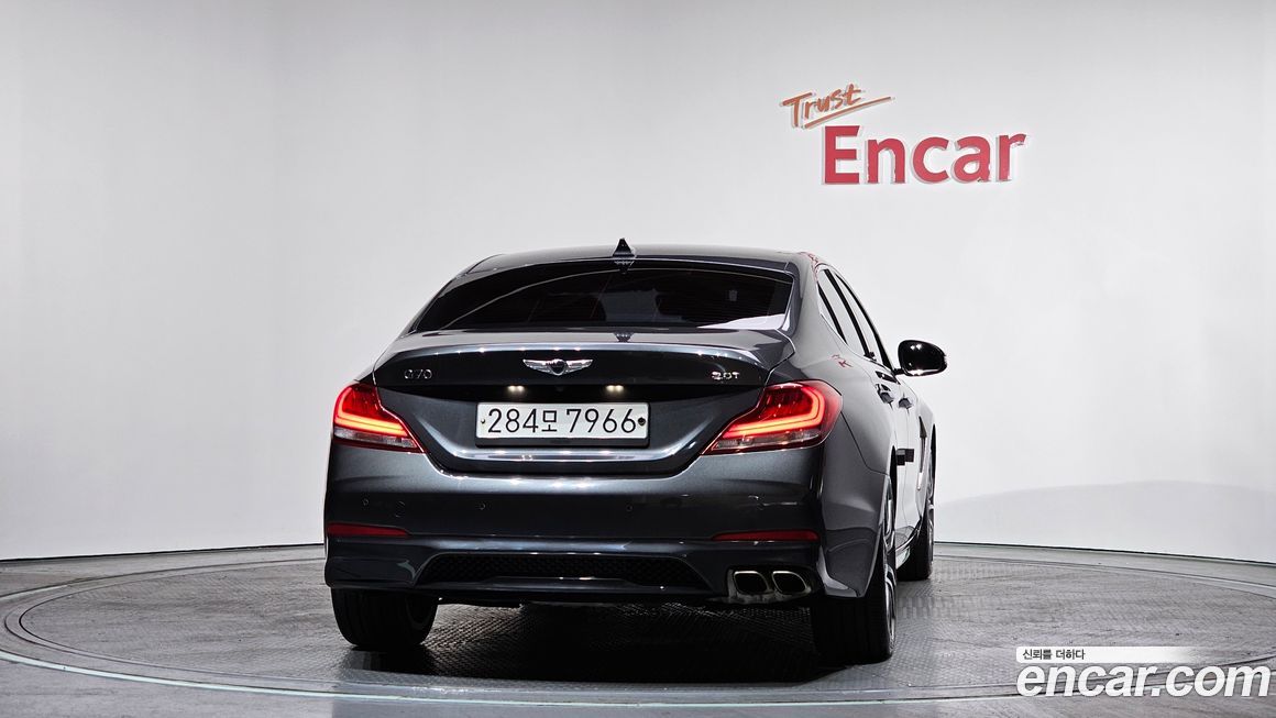 Genesis G70 2020