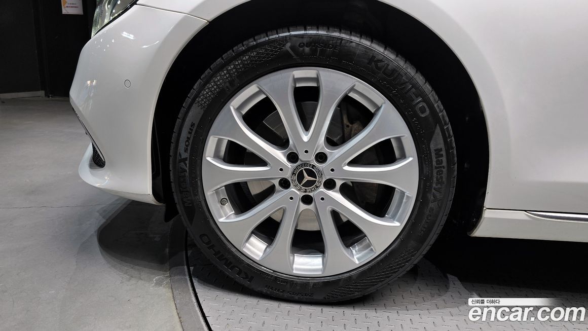 Mercedes-Benz E-Class 2018