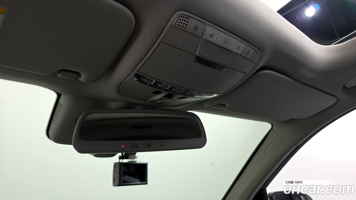 Mercedes-Benz GLC-Class 2016