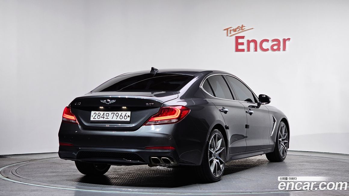 Genesis G70 2020