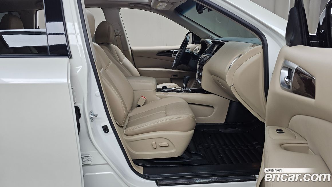 Nissan Pathfinder 2016