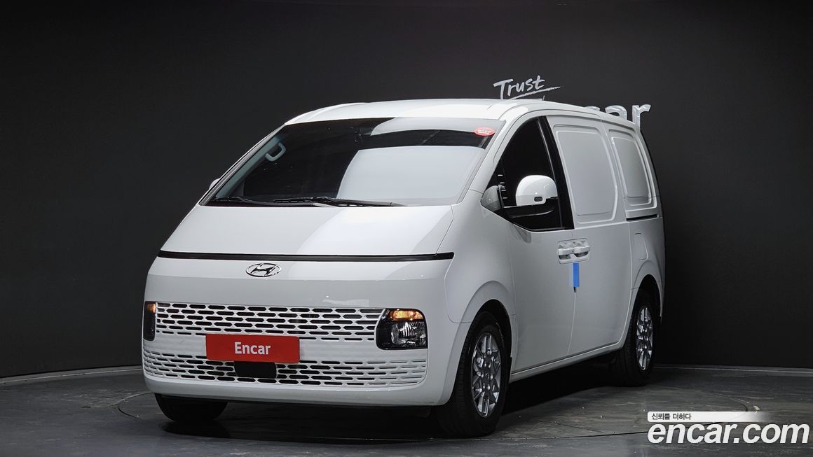 Hyundai Staria 2022