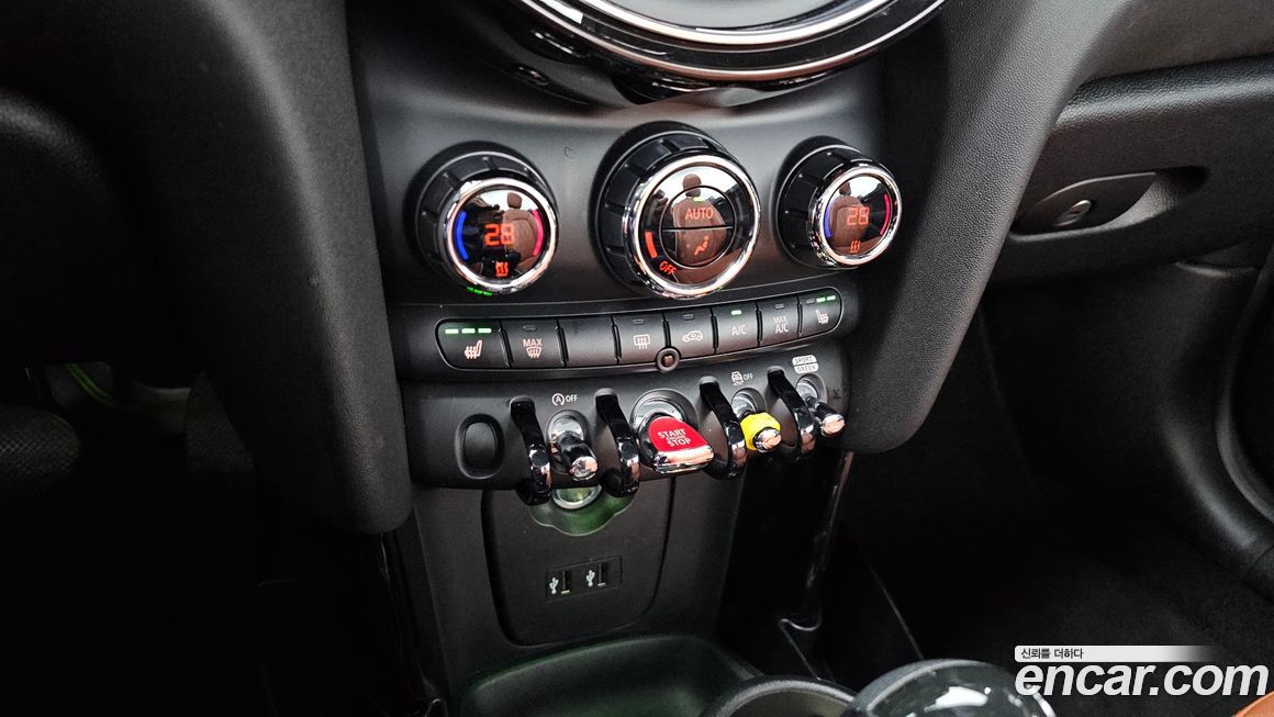 Mini Cooper Convertible 2020