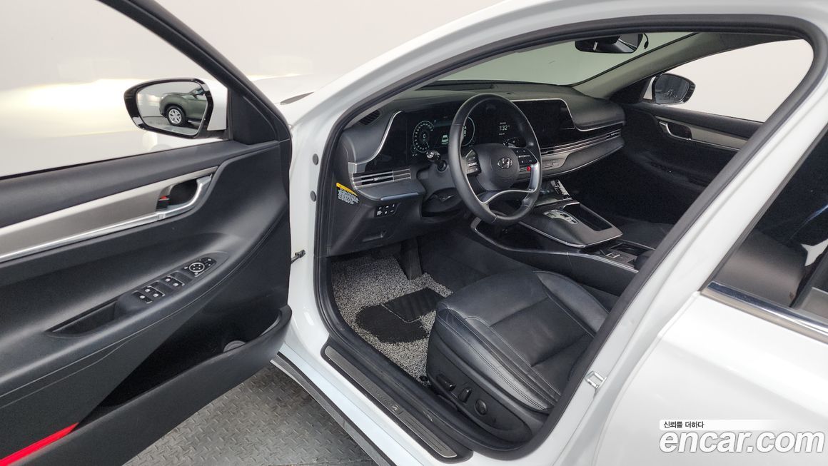 Hyundai Grandeur 2020