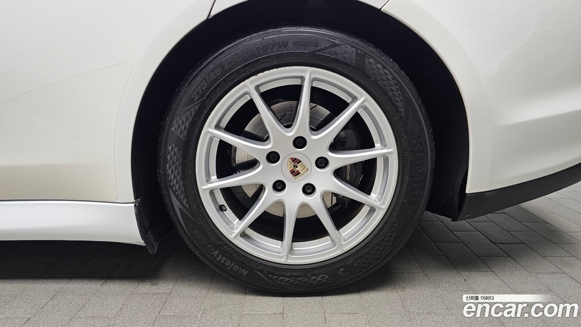 Porsche Panamera 2012