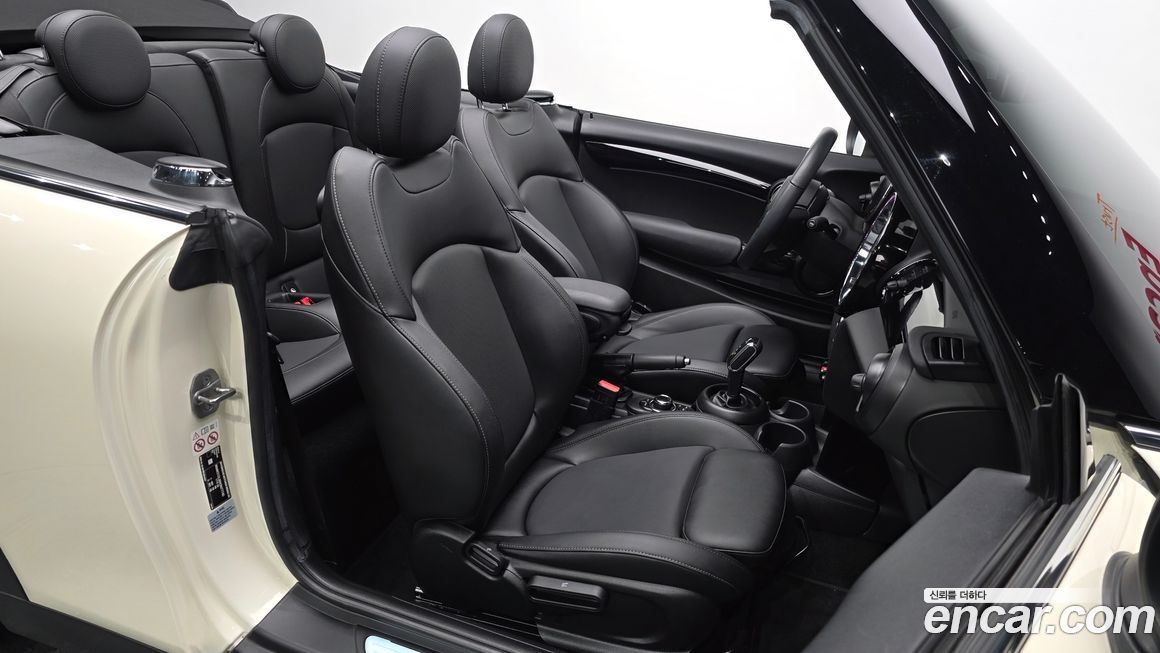 Mini Cooper Convertible 2022