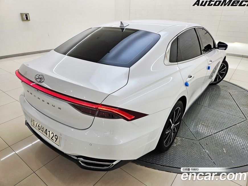 Hyundai Grandeur 2021
