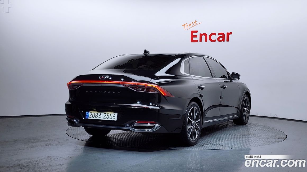 Hyundai Grandeur 2022