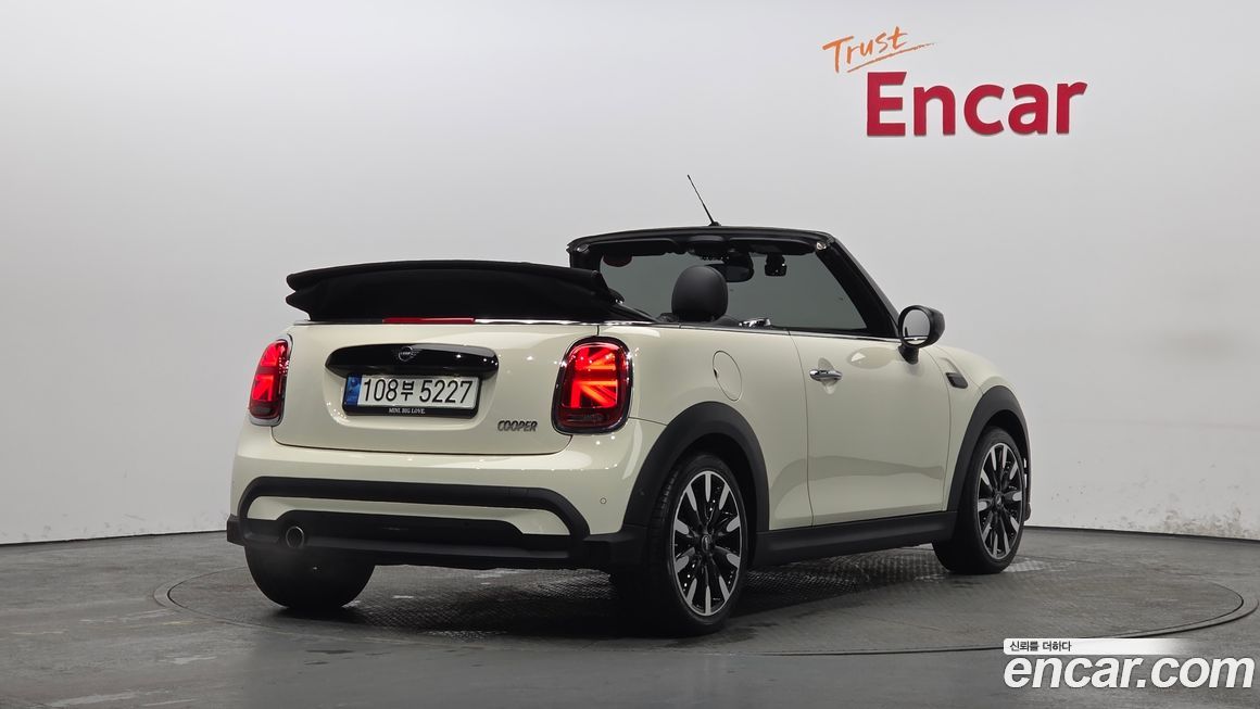 Mini Cooper Convertible 2022