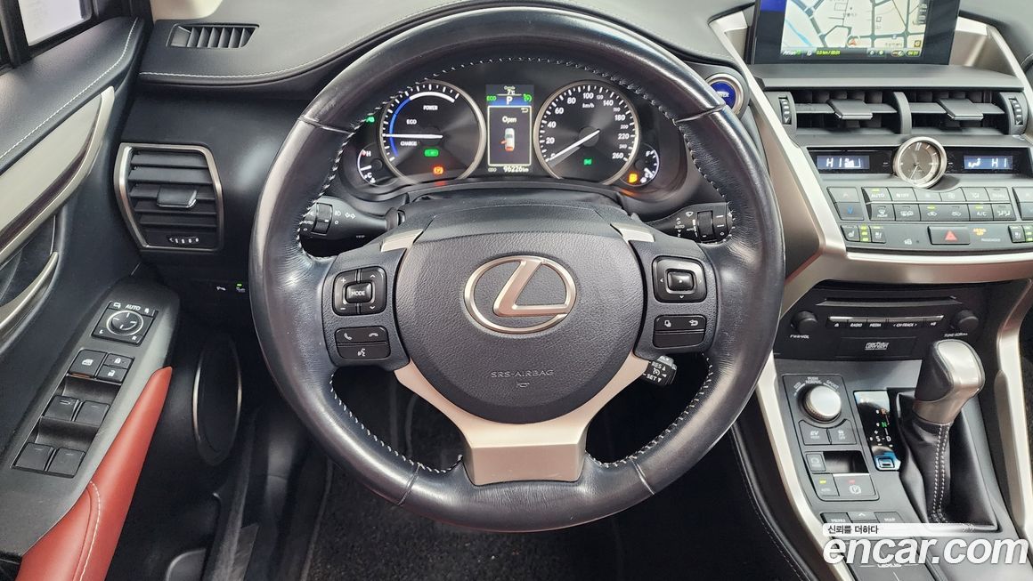 Lexus NX 2016