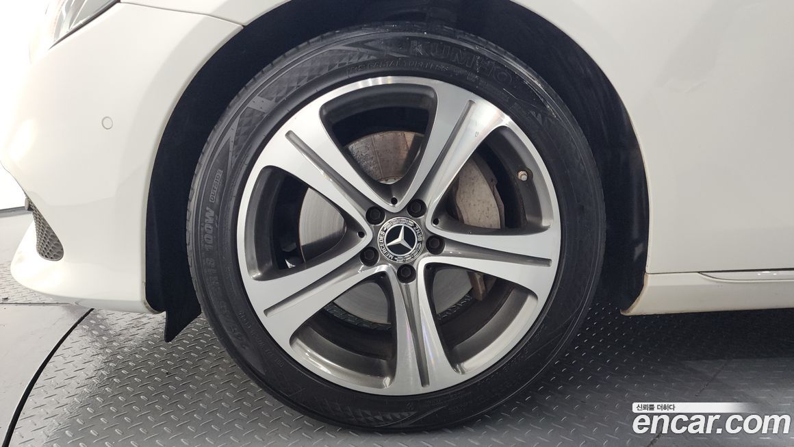 Mercedes-Benz E-Class 2018