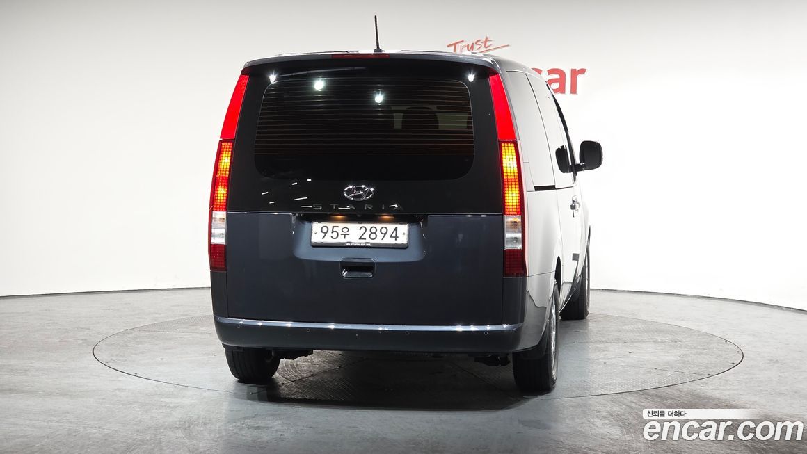 Hyundai Staria 2022