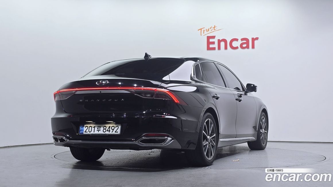 Hyundai Grandeur 2022