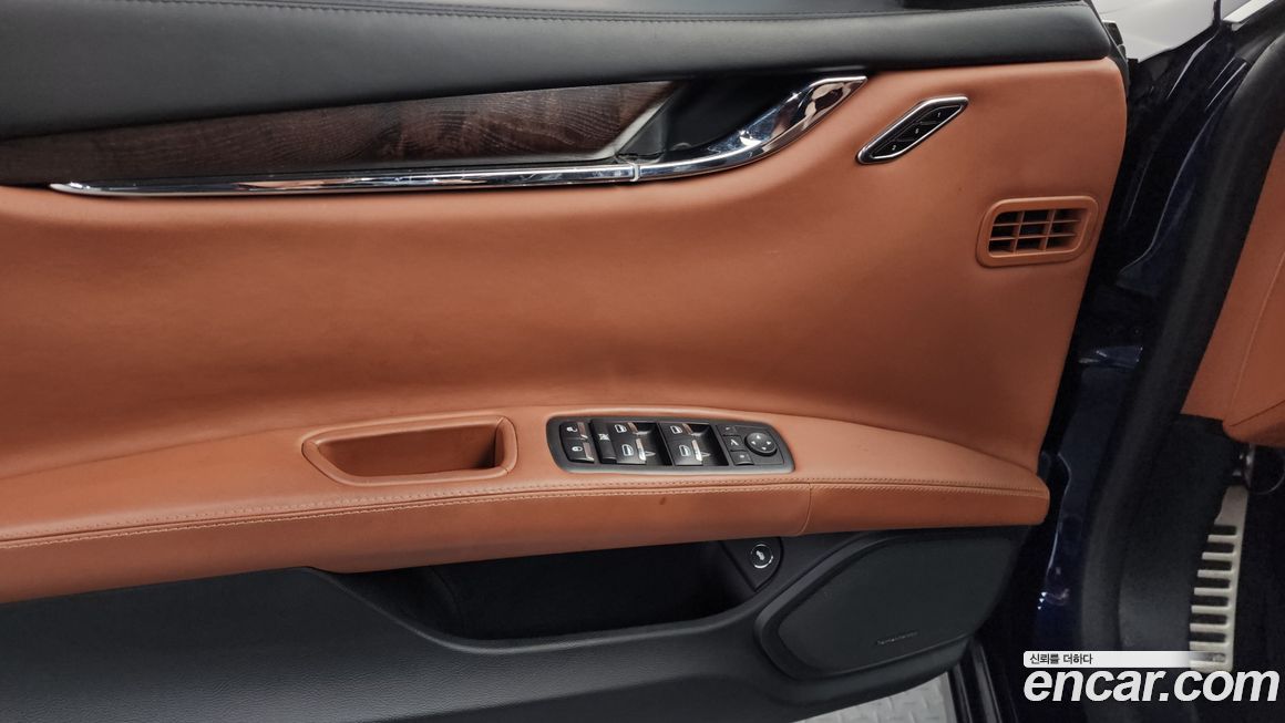 Maserati Quattroporte 2016