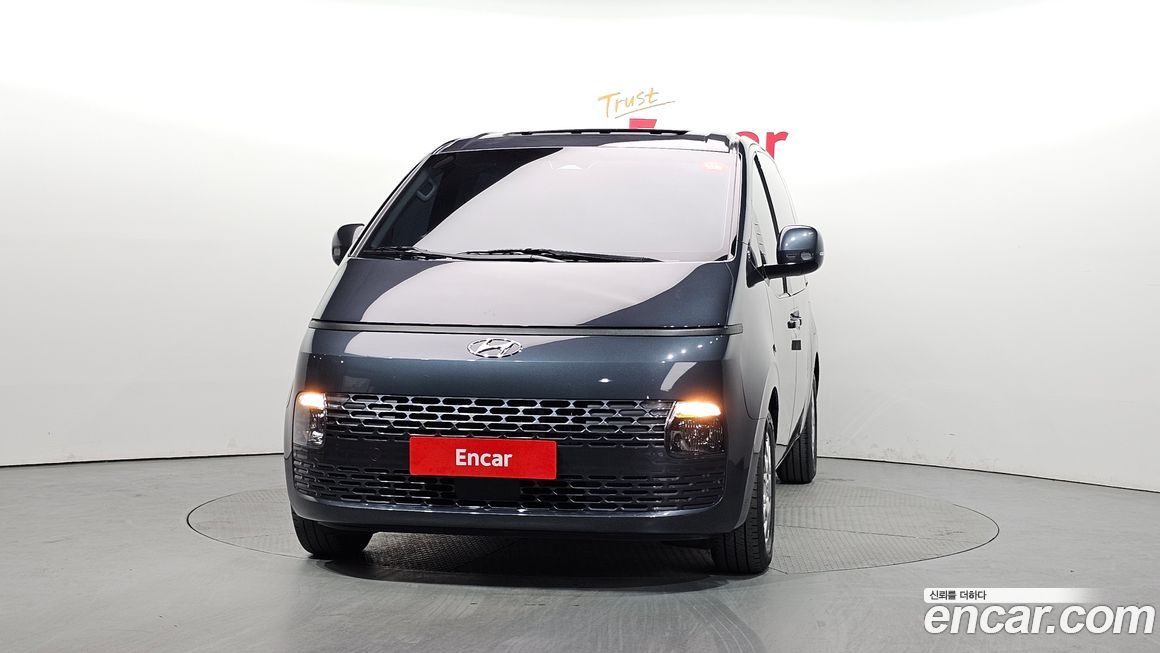 Hyundai Staria 2022