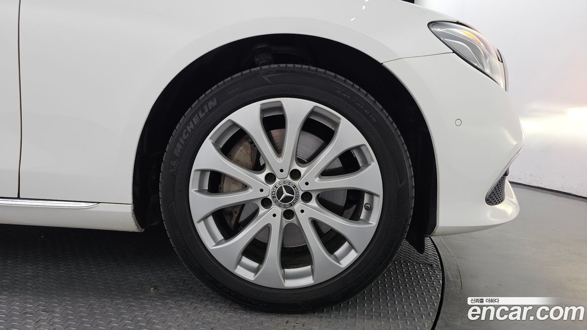 Mercedes-Benz E-Class 2018