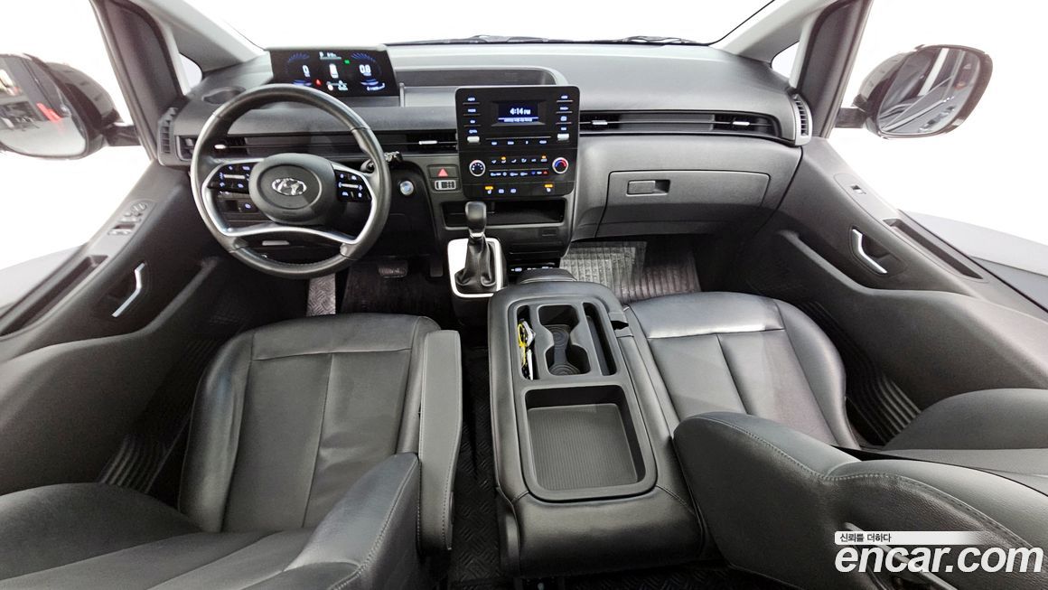 Hyundai Staria 2022