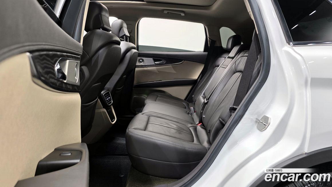 Lincoln Nautilus 2020