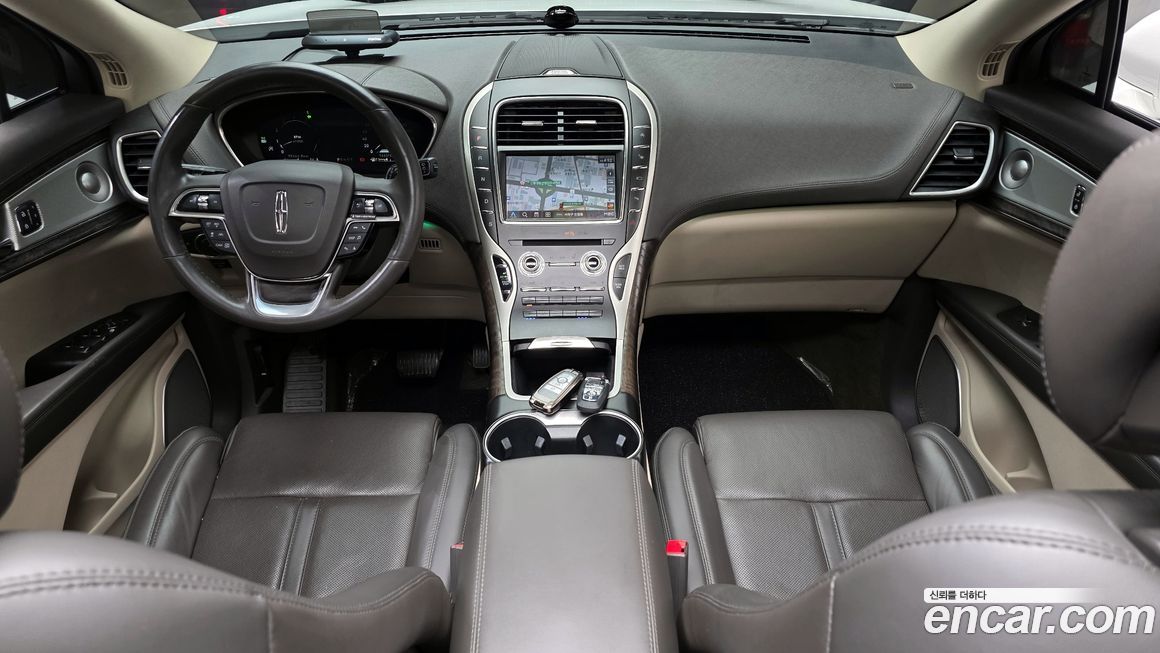 Lincoln Nautilus 2020