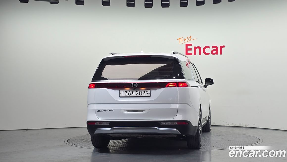 Kia Canival 2021