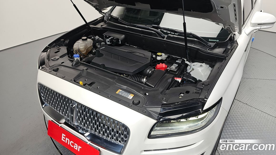 Lincoln Nautilus 2020