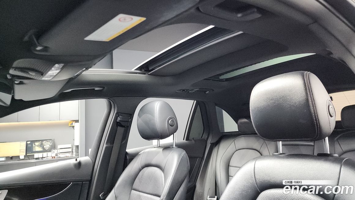 Mercedes-Benz GLC-Class 2020