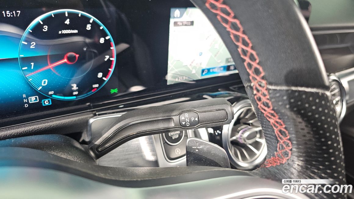 Mercedes-Benz GLB-Class 2021