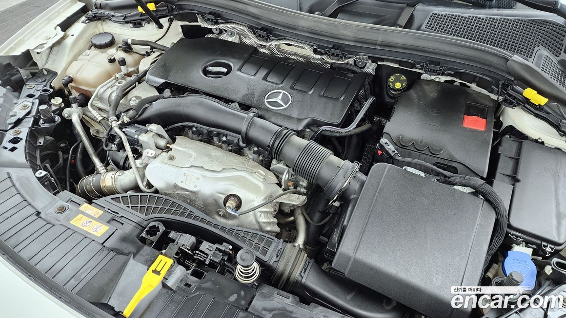 Mercedes-Benz GLA-Class 2020