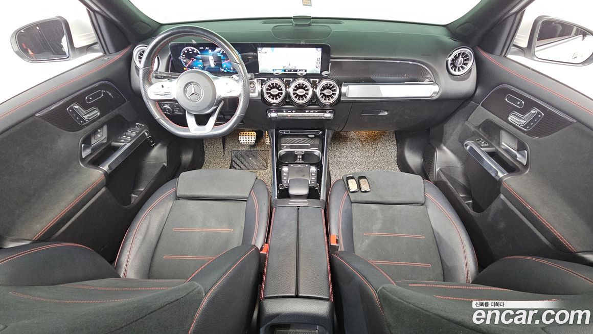 Mercedes-Benz GLB-Class 2021