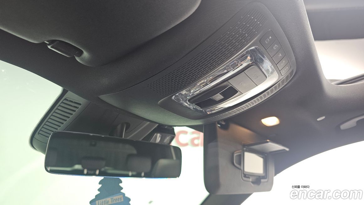 Mercedes-Benz GLB-Class 2021