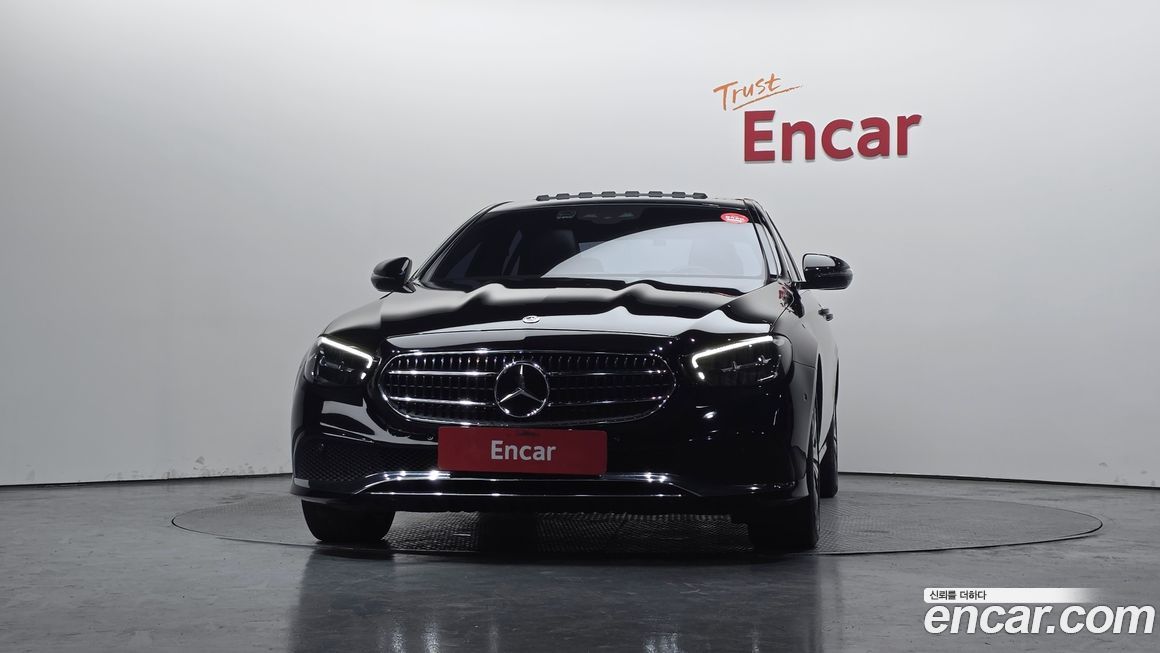 Mercedes-Benz E-Class 2021