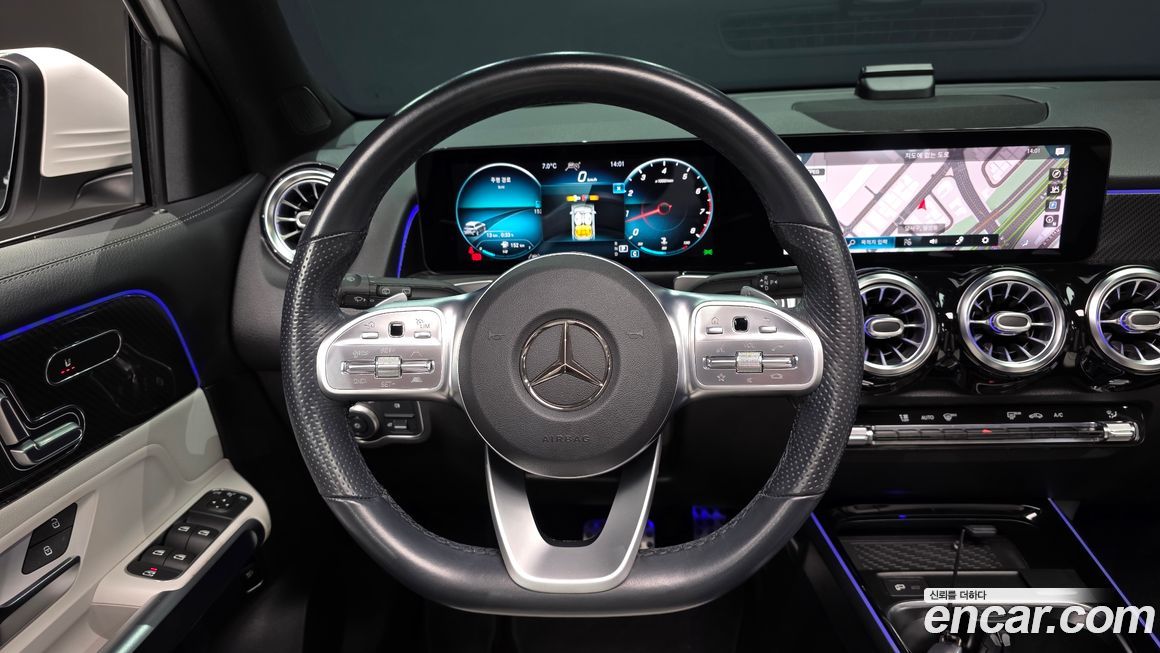 Mercedes-Benz GLB-Class 2021