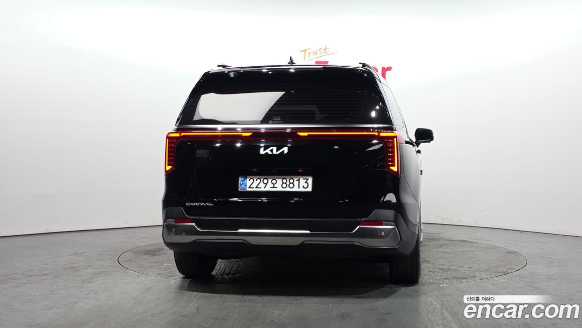 Kia Canival 2024