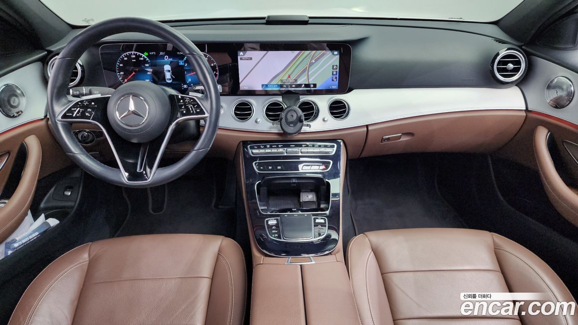 Mercedes-Benz E-Class 2021