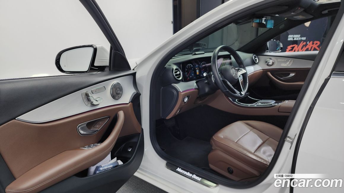 Mercedes-Benz E-Class 2021