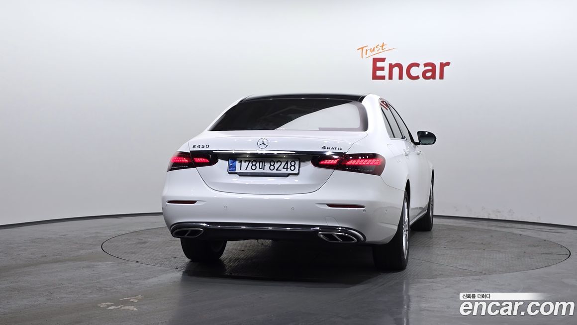 Mercedes-Benz E-Class 2021