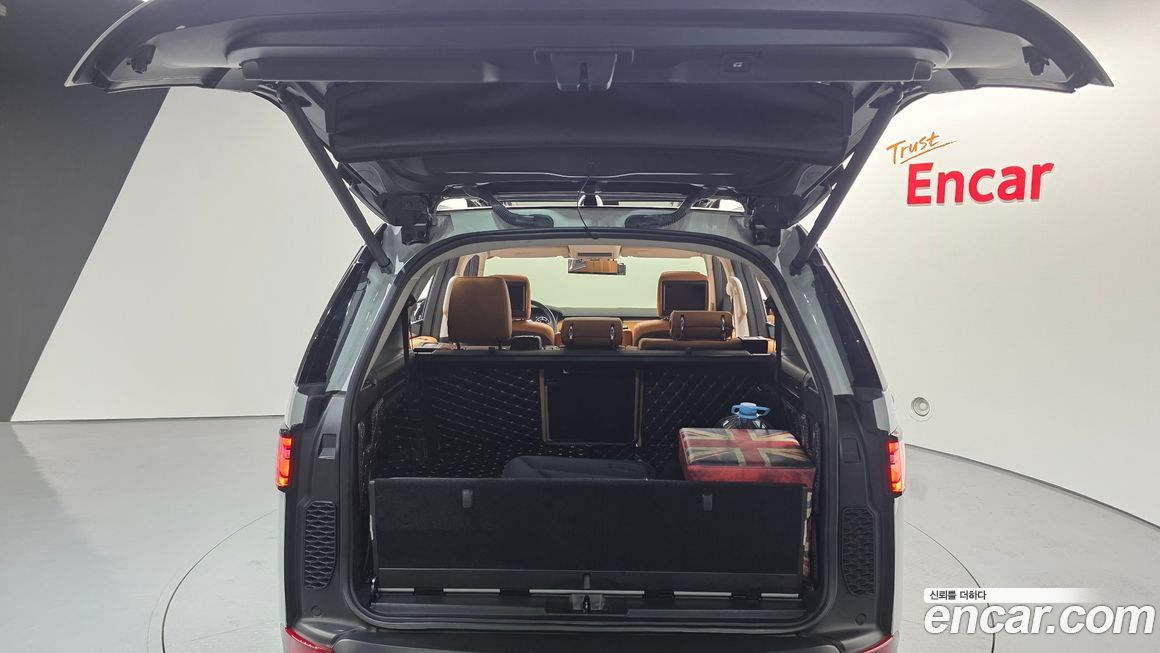 Land Rover Discovery 2018