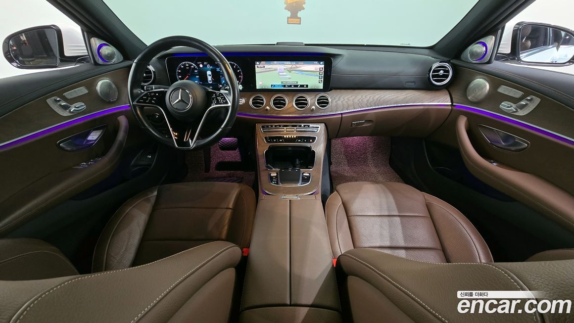 Mercedes-Benz E-Class 2021