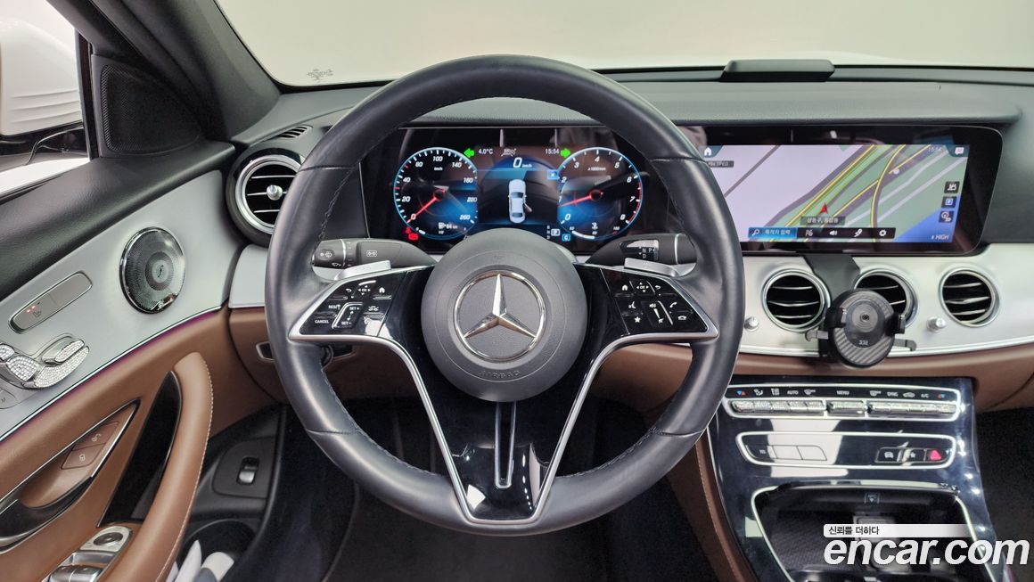 Mercedes-Benz E-Class 2021