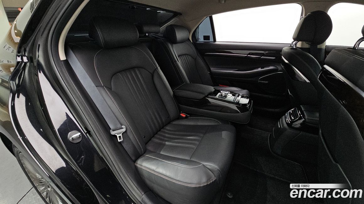 Genesis G90 2021