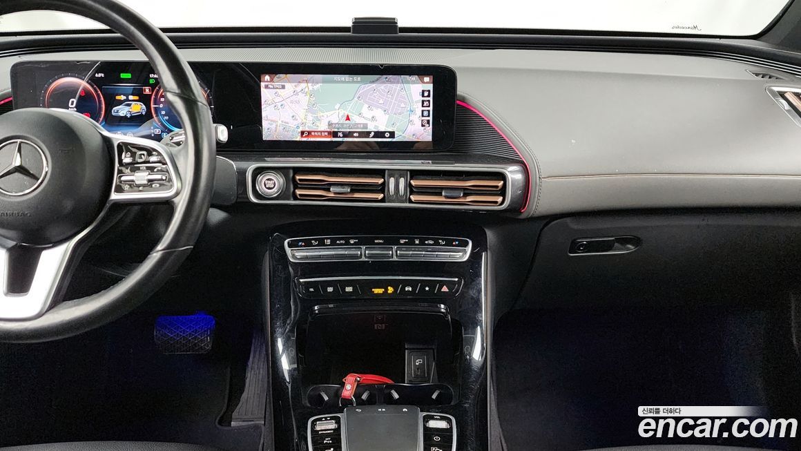 Mercedes-Benz EQC 2021