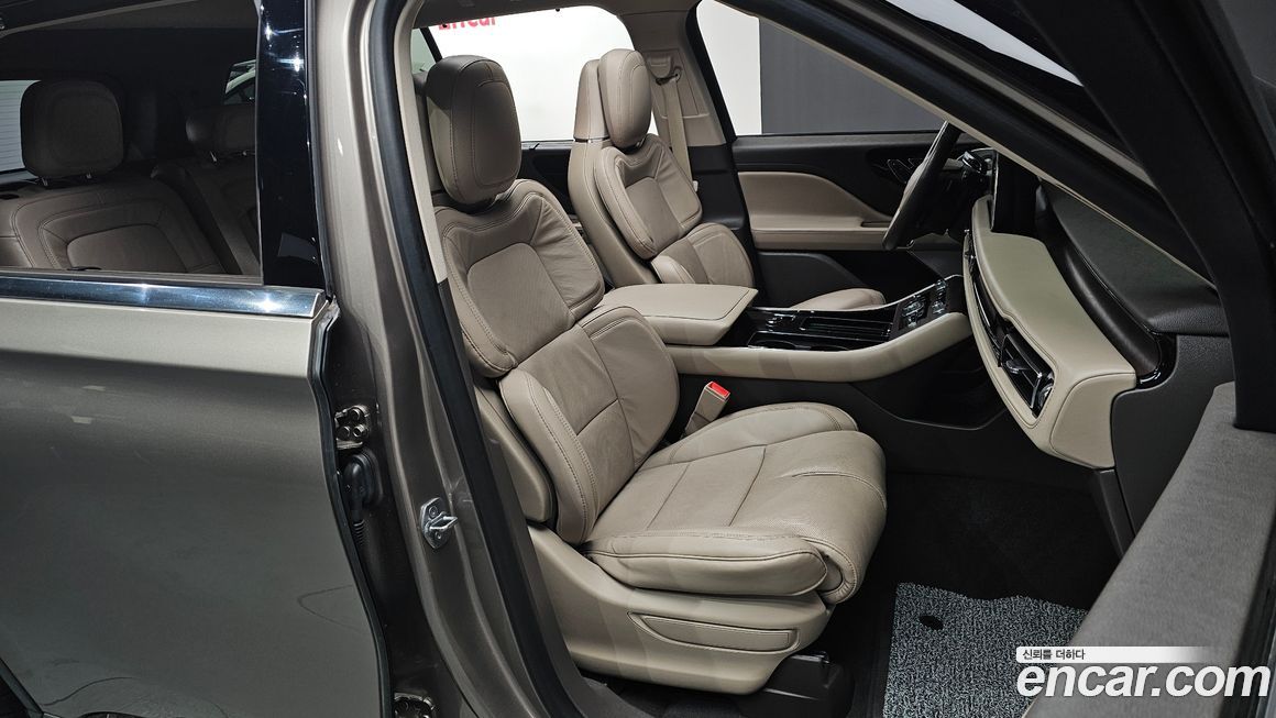 Lincoln Aviator 2021