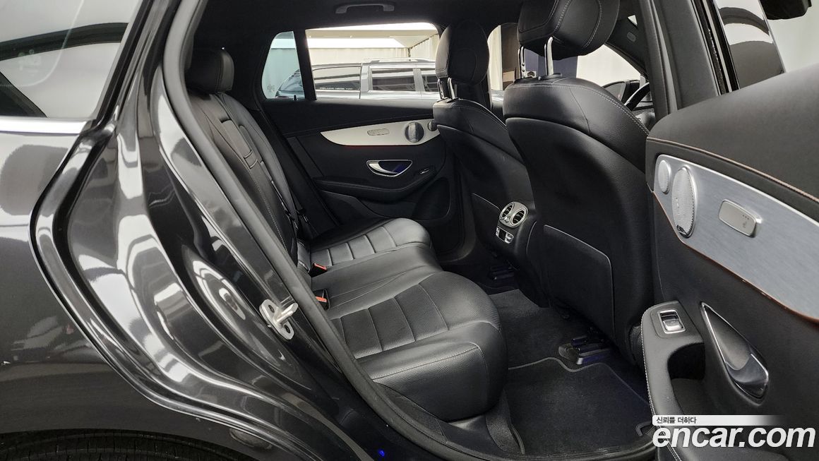 Mercedes-Benz EQC 2021