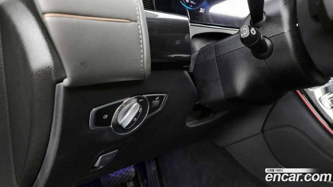 Mercedes-Benz EQC 2021