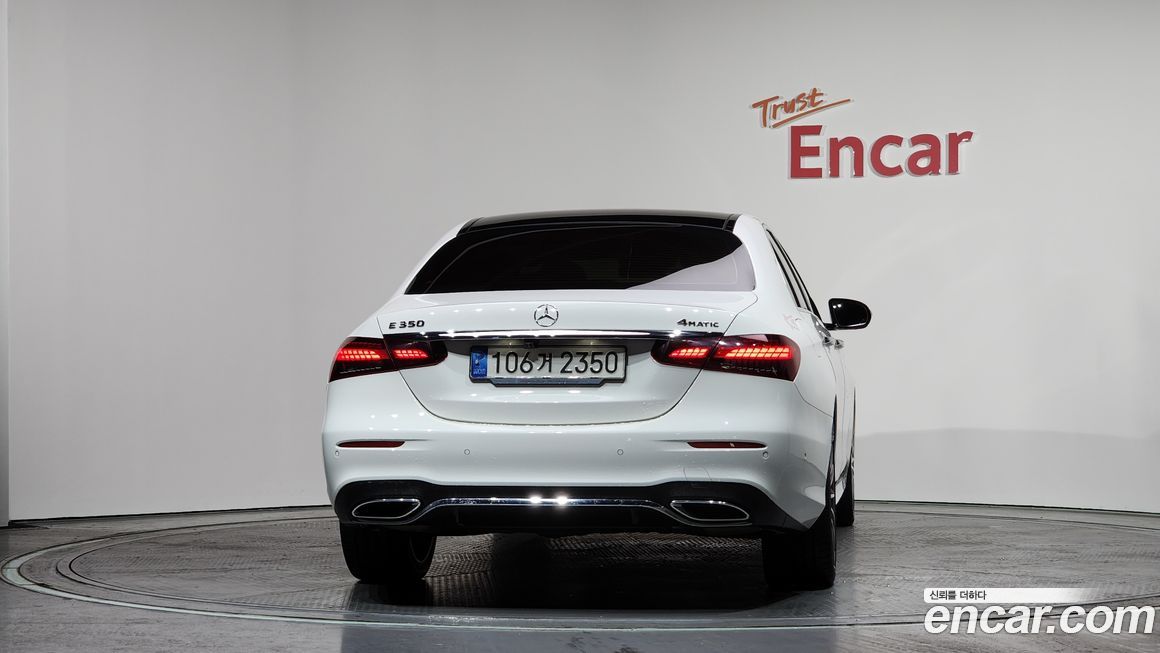 Mercedes-Benz E-Class 2021