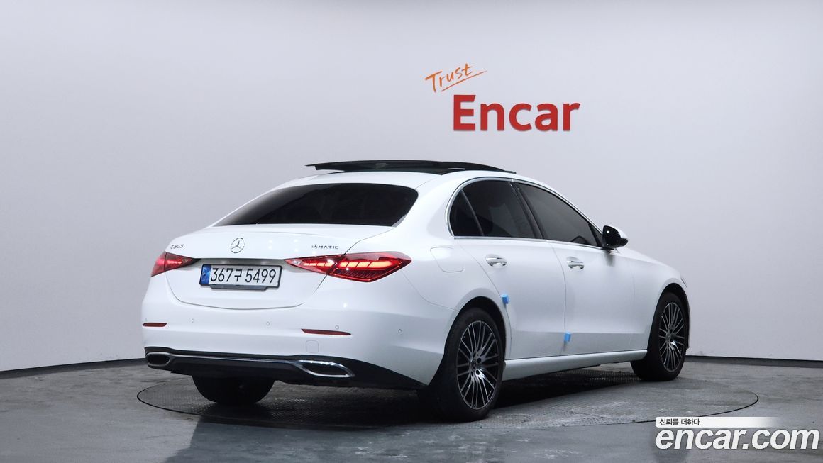 Mercedes-Benz C-Class 2022