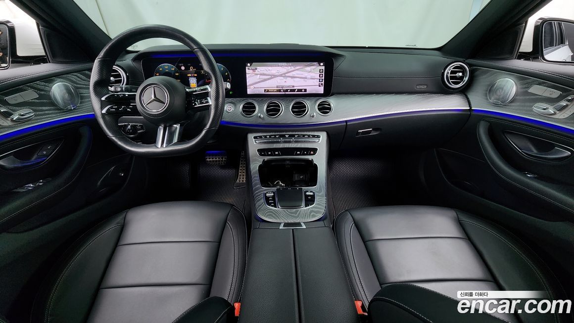 Mercedes-Benz E-Class 2021