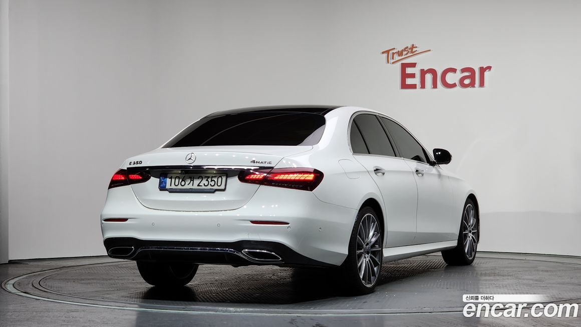 Mercedes-Benz E-Class 2021