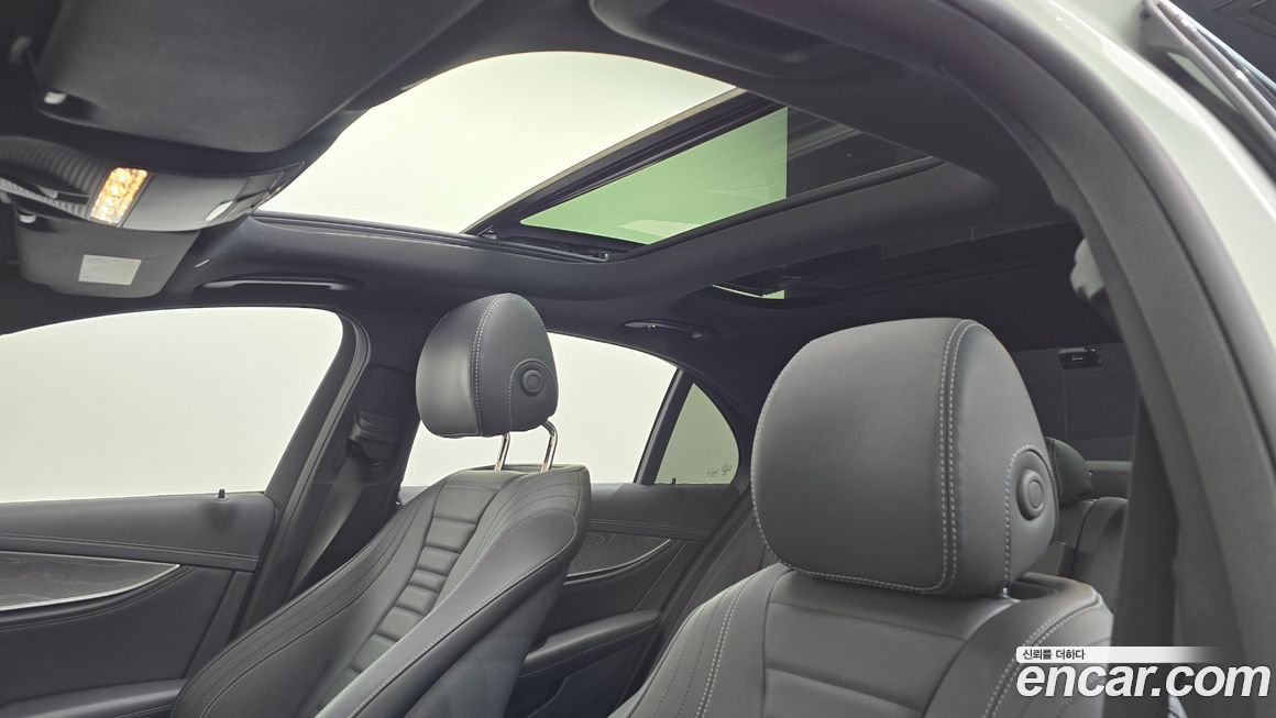 Mercedes-Benz E-Class 2021